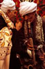 Le munshid (chanteur soufi) Ahmad al-Tuni aprs sa prestation, fumant la chicha. Mouled de Sayyeda Zeinab. Le Caire. (munshid14)